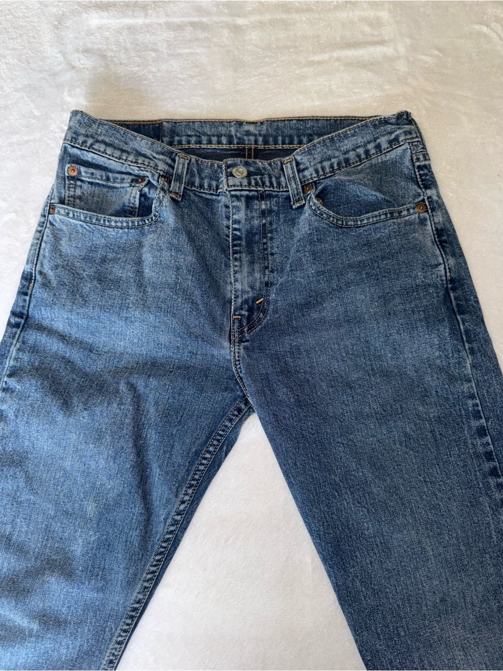 Levi's Men's Medium Blue Straight-Leg Jeans